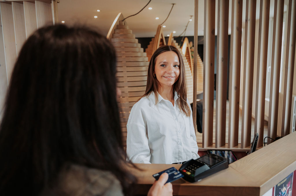 Accueil personnalisé au salon Hair’Tendance